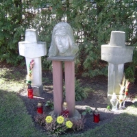 Symboliczny grób poległych za Ojczyznę
