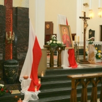 Relikwie Zygmunta Szczęsnego Felińskiego umieszczone w krzyżu