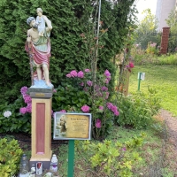 Rzeźby w ogrodzie