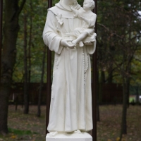 Instalacja figury św. Antoniego
