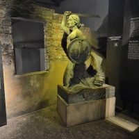 Kopia monumentu w Muzeum Powstania Warszawskiego