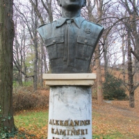 Pomnik Aleksandra Kamińskiego
