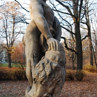 Jedna z rzeźb